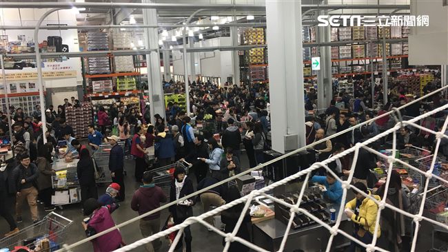 4張好市多戰況照說明：去之前先廁所