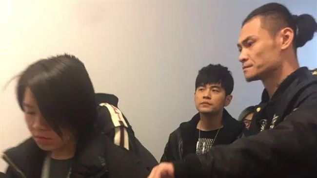 周杰倫上春晚唱這首！還有魔術師陪襯