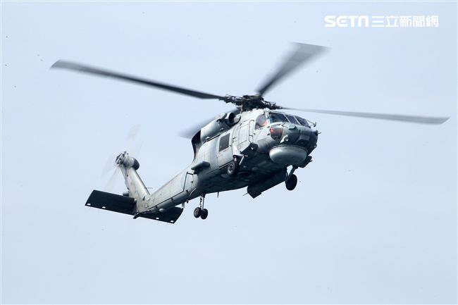 107年海軍春節加強戰備。（記者邱榮吉/攝影）