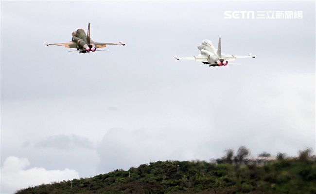 107年空軍春節加強戰備。（記者邱榮吉/攝影）