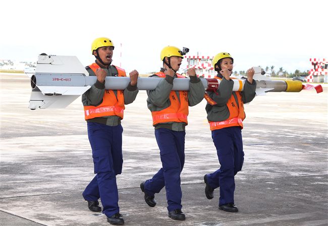 107年空軍春節加強戰備。（記者邱榮吉/攝影）