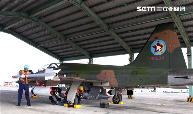 107年空軍春節加強戰備。（記者邱榮吉/攝影）