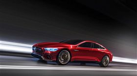 AMG GT4門版車型偽裝車。（圖／翻攝Mercedes-AMG網站）