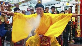 李戊己,道士,兒子,全家,驅邪,基隆