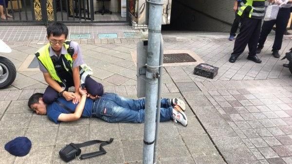 搶完銀行僅1分鐘被捕　強盜重判8年