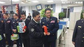 桃園,鄭文燦,保安警察大隊,慰勞,慰勞金,波麗士(圖/翻攝畫面)