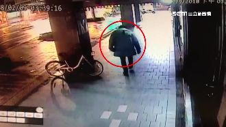 壯漢隨機搶劫不成　竟硬上秒齡女得逞