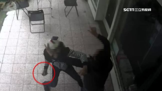不知感恩！同窗借錢救急卻遭惡男狂砍