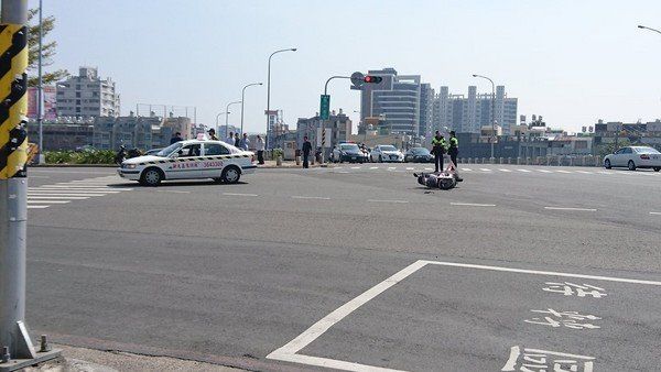 路考衰撞三寶姨　他憂「要被扣幾分」
