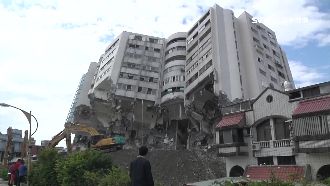 雲翠「頭重腳輕」　拆除中斷先穩地基