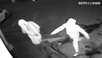 雙賊丟磚頭砸店　擊中同伴爆頭K.O