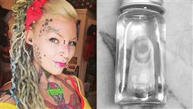 Torz Reynolds,英國,埃塞克斯郡,刺痛,自虐,刺青　圖／翻攝自Torz Reynolds臉書　https://goo.gl/tVRDdV