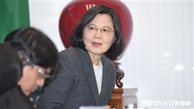 民進黨主席總統蔡英文13日主持中常會。 圖／記者林敬旻攝