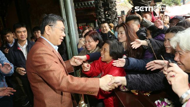 一張照片！證明柯的魅力阿公無法擋