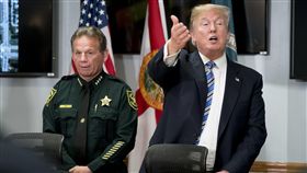 川普批FBI忙於通俄調查 沒擋下佛州槍擊 （圖／達志影像／美聯社）