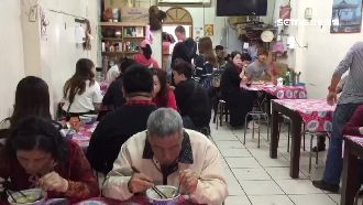 餐廳遭爆坑錢！店家：誤算到併桌客人