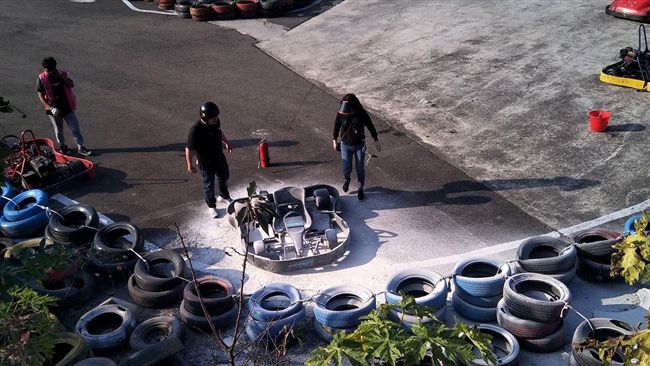 男玩卡丁車燒成火球　業者出面回應