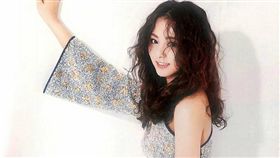 周子瑜大改造型。（圖／翻攝自臉書）