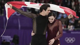 ▲加拿大冰舞組合Tessa Virtue和Scott Moir奪金。（圖／美聯社／達志影像）