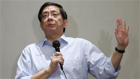 管中閔說明台大治校理念（2）當選台灣大學校長的中央研究院士管中閔，7日在台北與媒體茶敘，分享他對台大未來的規劃。中央社記者鄭傑文攝　107年1月7日