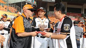 統一獅開工團拜。（圖／統一獅提供）