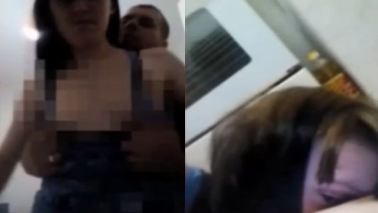 不顧一旁3歲女娃　變態父母做愛直播