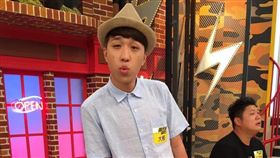 舒子晨睡醒　見男星酒醉露鳥超淡定
圖/翻攝自大根、舒子晨臉書