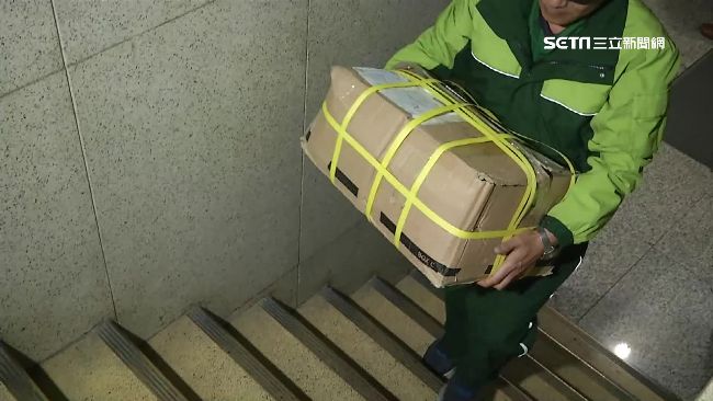 快捷「一層加十元」　郵局工會送提案