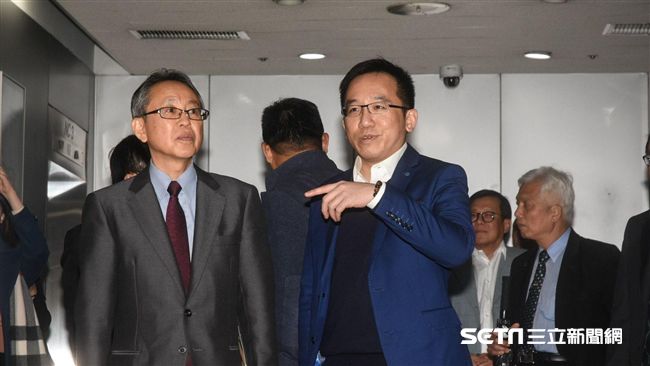陳師孟查諷扁舞台劇  陳致中：尊重