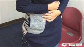 疾管署提醒，噁心、嘔吐、腹瀉等情形為疑似感染諾羅病毒的症狀。（圖／楊晴雯攝）