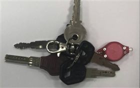 新北市,中和,復興路,麵攤,鹽酥雞,打架,鬥毆,大亂鬥,鑰匙，翻攝畫面