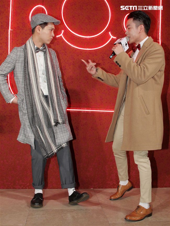 17 Media才藝型男MC 余、傑評。（記者邱榮吉/攝影）