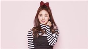 周子瑜大改造型。（圖／翻攝自臉書）