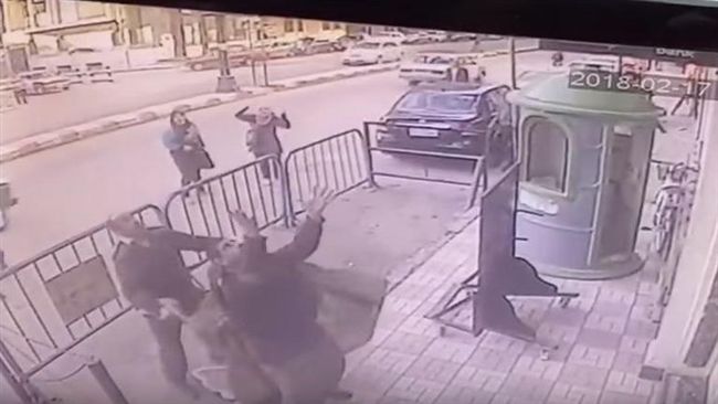 驚險！男童3樓墜下　勇警徒手接住他