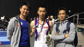 ▲李智凱（中）在墨爾本大獎賽奪下鞍馬銀牌。（圖／翻攝自李智凱臉書）