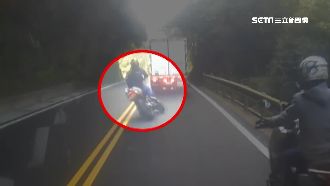 重機跨雙黃超車　急煞打滑險捲貨車底