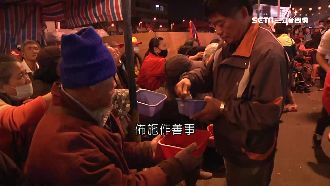 天公生！玉皇宮設「狀元亭」助街友