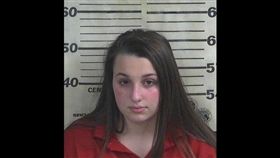 美國,Emily Wilson,阿拉巴馬州,槍枝,符號,圖案,槍擊案,佛羅里達州,校園,Vinemont High School 圖／翻攝自推特　