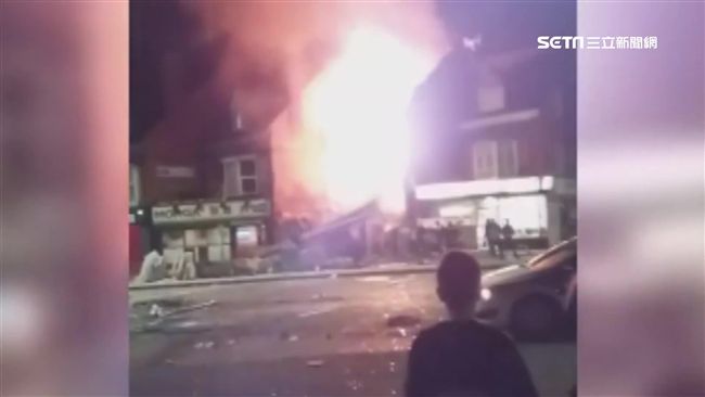 英萊斯特房屋突爆炸　大火猛烈釀4傷