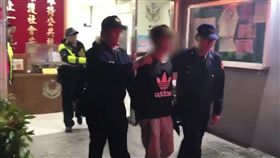 新北市,新莊,化成路,拒檢逃逸,追逐,開槍,車禍,毒鴛鴦，警方提供