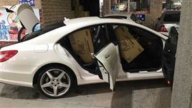 開CLS550賓士車搶衛生紙！網驚「有錢不是沒原因」
翻攝台灣新聞記者聯盟資訊平台臉書