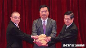 國防部長交接典禮首開放！馮世寬交印嚴德發 邱榮吉攝