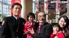 馮世寬《大鵬的話》最後簽名 翻攝臉書