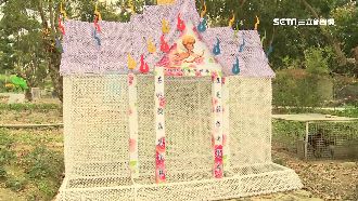 花燈改造變愛神廟　白色系宛如靈堂