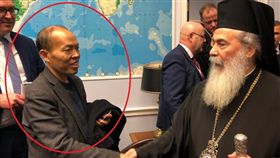 中國大陸著名維權律師李柏光今（26）日凌晨3點在南京解放軍醫院逝世。與他熟識的美國友人傅希秋說，今年2月李柏光人還很健康，他的死訊很突然，中國當局應對此負責。（圖／翻攝自《Bob Fu傅希秋》推特）