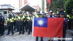 反年改團體27日立法院外衝突抗議 圖／記者林敬旻攝