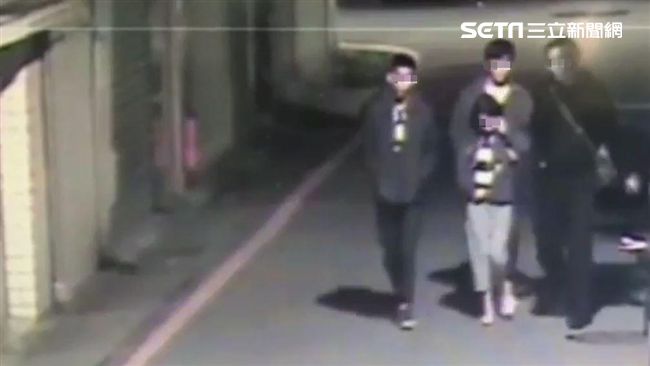 女友遭擄走？男友聞尖叫聲PO網救人
