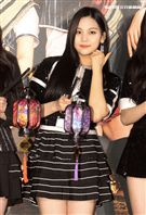 韓國女團GFRIEND成員嚴智。（記者邱榮吉/攝影）