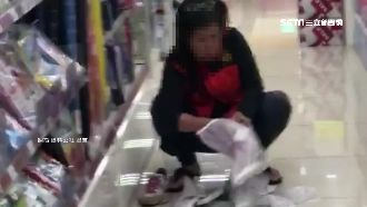 自備球鞋試鞋套　被抓包反嗆「合理」
