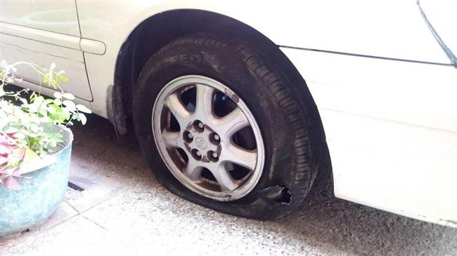 恐怖！他喝茫開車　前輪爆胎渾然不覺